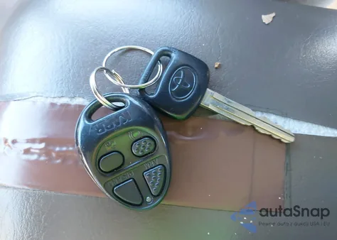 1998 Toyota Camry Le z USA, uszkodzony, nr VIN JT2BG22K4W0146417